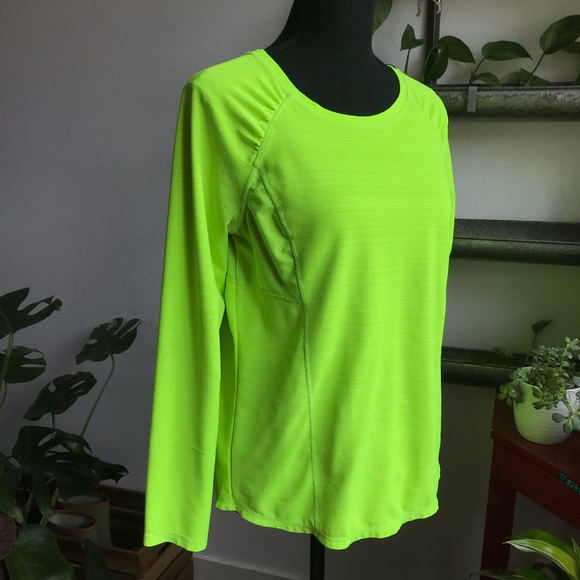 slim fit athletic shirts